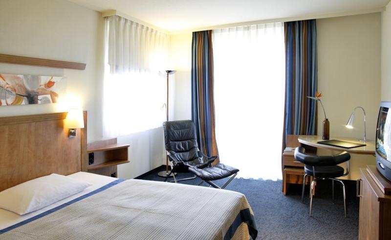Nh Hamburg Horner Rennbahn Hotel Ngoại thất bức ảnh